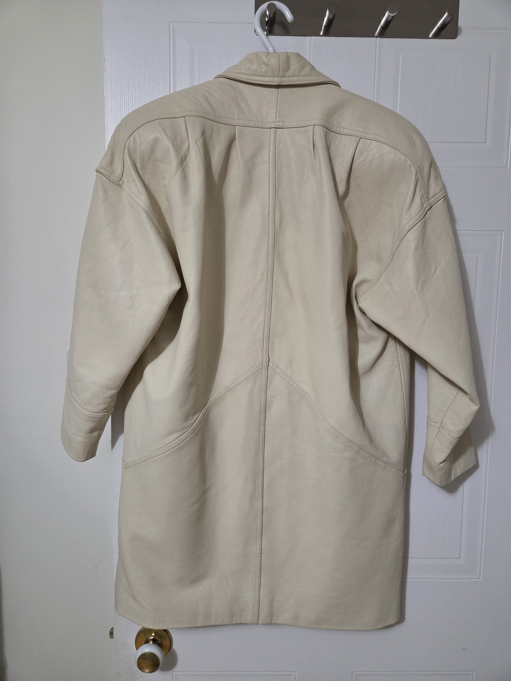 Vintage Butter Cream Leather Coat With Leopard Lining Oversized - Picture 7 of 7